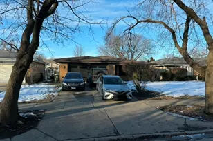 1406 Peterson Ave, Park Ridge, IL 60068 - Photo 1