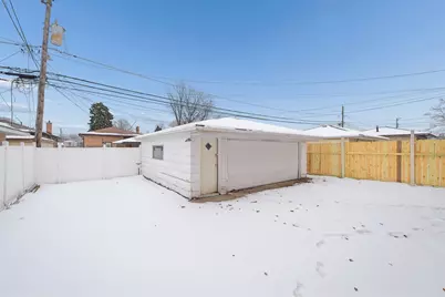 387 Madison Avenue, Calumet City, IL 60409 - Photo 17