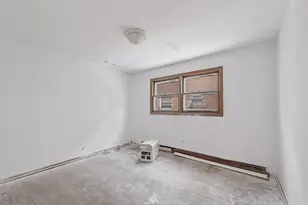 387 Madison Ave, Calumet City, IL 60409 - Photo 3