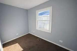 35330 N Nielsen Dr, Round Lake Beach, IL 60073 - Photo 5