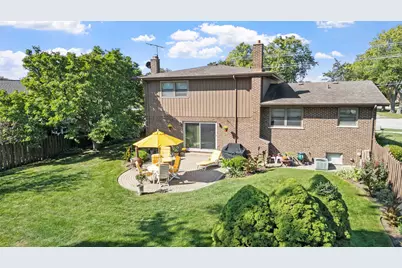 2439 N Windsor Drive, Arlington Heights, IL 60004 - Photo 33