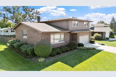 2439 N Windsor Drive, Arlington Heights, IL 60004 - Photo 35