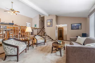 2439 N Windsor Drive, Arlington Heights, IL 60004 - Photo 5