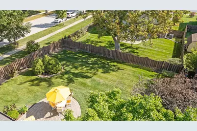 2439 N Windsor Drive, Arlington Heights, IL 60004 - Photo 37