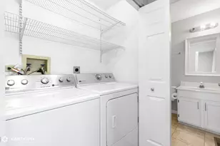 313 Cromwell Ct, Westmont, IL 60559 - Photo 21