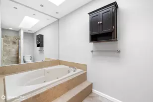 313 Cromwell Ct, Westmont, IL 60559 - Photo 13