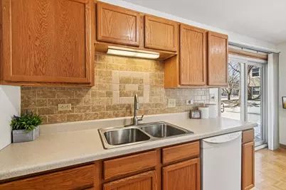 0N018 Windermere Road #301, Winfield, IL 60190 - Photo 11