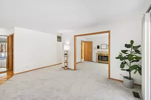 0N018 Windermere Rd, Winfield, IL 60190 - Photo 5