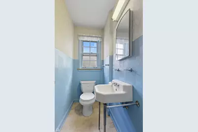 8301 Karlov Avenue, Skokie, IL 60076 - Photo 7