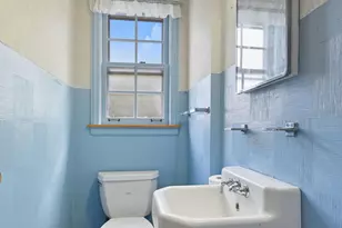 8301 Karlov Ave, Skokie, IL 60076 - Photo 7