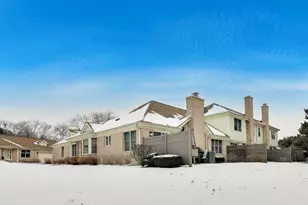 4408 Hammersmith Ln, Glenview, IL 60026 - Photo 3