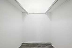 402 Sandalwood Ln, Schaumburg, IL 60193 - Photo 13