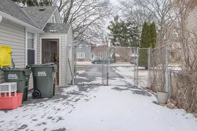 10609 Nevada Avenue, Melrose Park, IL 60164 - Photo 79