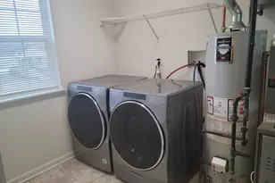 2573 Carlisle Ln, Hampshire, IL 60140 - Photo 7