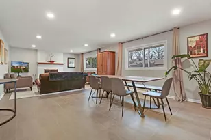 2532 N Jackson Street N, Waukegan, IL 60087 - Photo 9