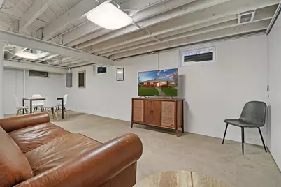 2532 N Jackson Street N, Waukegan, IL 60087 - Photo 25