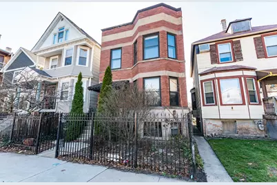 4612 N Claremont Avenue, Chicago, IL 60625 - Photo 1