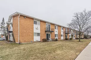 8872 W Jody Ln, Des Plaines, IL 60016 - Photo 17