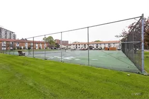 8872 W Jody Ln, Des Plaines, IL 60016 - Photo 27