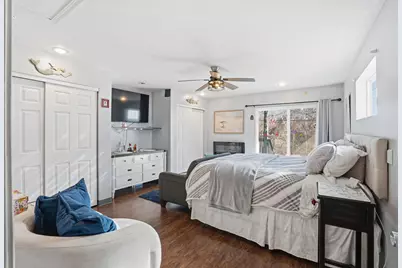 33 Blackhawk Hills Court, Rock Island, IL 61201 - Photo 9