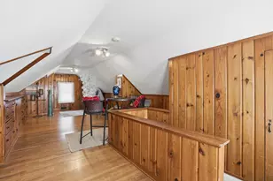 33 Blackhawk Hills Ct, Rock Island, IL 61201 - Photo 13