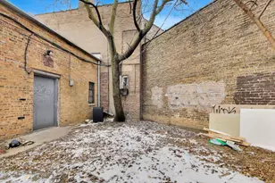 3426 W Diversey Ave, Chicago, IL 60647 - Photo 15