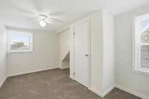 11056 S State Line Rd, Chicago, IL 60617 - Photo 11