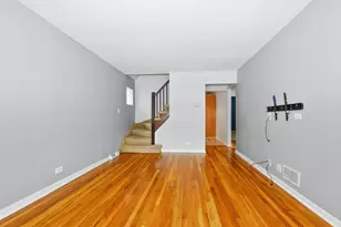 7805 Natchez Ave, Burbank, IL 60459 - Photo 3