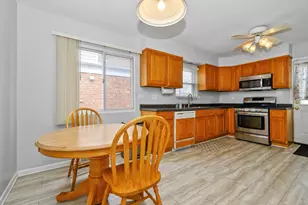 7805 Natchez Ave, Burbank, IL 60459 - Photo 5