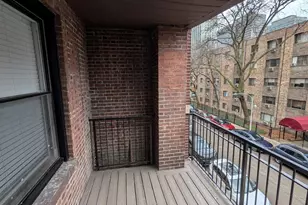 616 W Patterson Ave, Chicago, IL 60613 - Photo 17