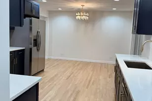 960 E 167th St, South Holland, IL 60473 - Photo 5