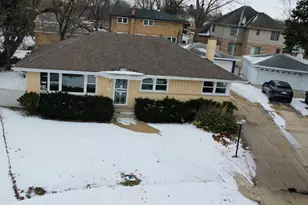 960 E 167th St, South Holland, IL 60473 - Photo 1