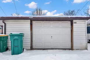 4121 Gunderson Ave, Stickney, IL 60402 - Photo 17