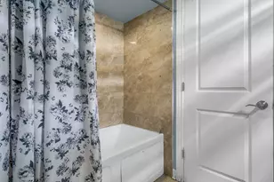 6756 N Keating Ave, Lincolnwood, IL 60712 - Photo 15