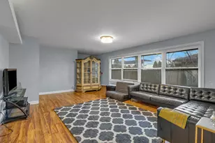 6756 N Keating Ave, Lincolnwood, IL 60712 - Photo 5