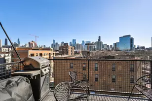 680 N Milwaukee Ave, Chicago, IL 60642 - Photo 23