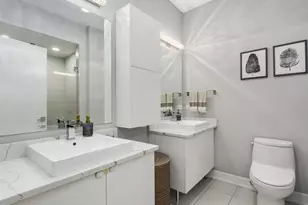 680 N Milwaukee Ave, Chicago, IL 60642 - Photo 19