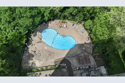 1800 7th Street #11C, East Moline, IL 61244 - Photo 3