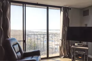 1800 7th St, East Moline, IL 61244 - Photo 9