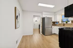 468 Joyce Ct, South Holland, IL 60473 - Photo 7