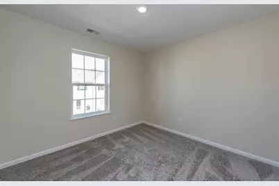 804 Neubauer Circle, Lindenhurst, IL 60046 - Photo 19