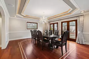 719 Midwest Club Pkwy, Oak Brook, IL 60523 - Photo 9