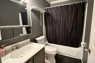 1341 Beverly Ln, Streamwood, IL 60107 - Photo 11