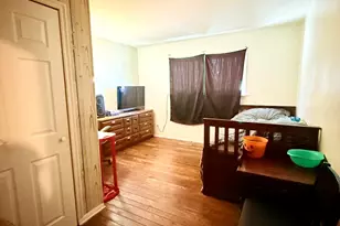 1341 Beverly Ln, Streamwood, IL 60107 - Photo 9