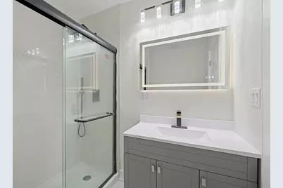 2339 S 59th Avenue, Cicero, IL 60804 - Photo 9