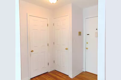 9588 N Terrace Place #208H, Des Plaines, IL 60016 - Photo 9