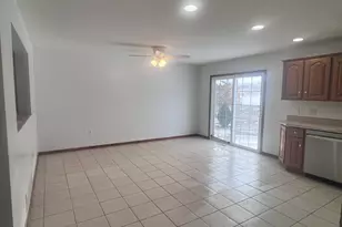 934 Evans St, Ottawa, IL 61350 - Photo 5