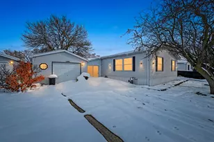 36 Maple Ridge Dr, Manteno, IL 60950 - Photo 25