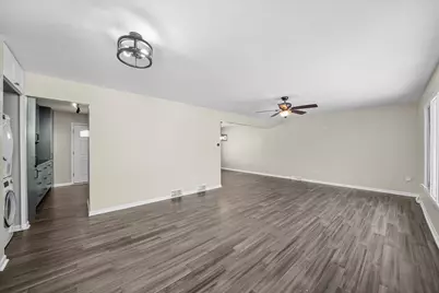 8939 Melvina Avenue, Oak Lawn, IL 60453 - Photo 5