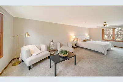 1530 E Fleming Drive S, Arlington Heights, IL 60004 - Photo 17